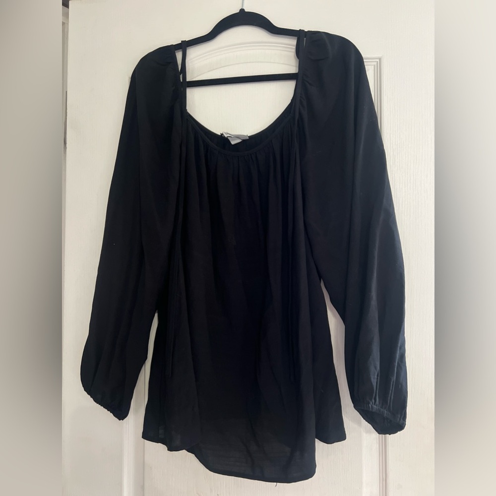 AVA & VIV black top flowy top
